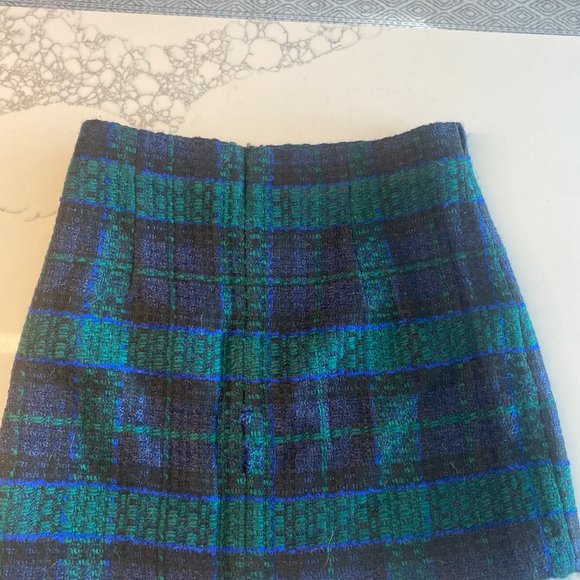 Zara Small Plaid Skirt - Picture 5 of 6